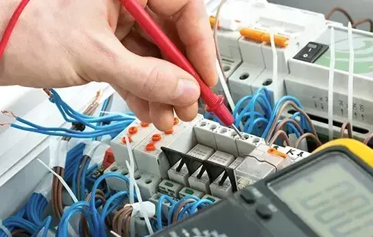Professional electrician in Preston